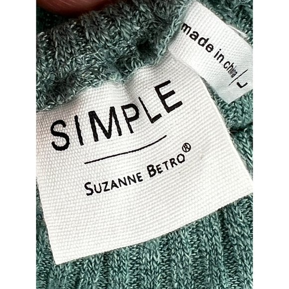 New Simple by Suzanne Betro Open Back V-Neck Sweater Size Medium - Picture 6 of 7